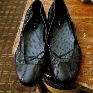 •Cole Haan• Nike Air Bria Mary Janes